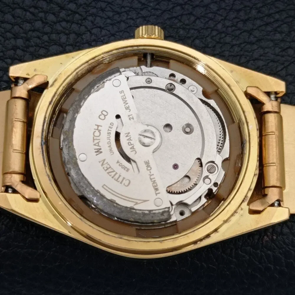 Vintage 1971 Citizen Automatic Mens Gold Watch W/daydate & Red accents